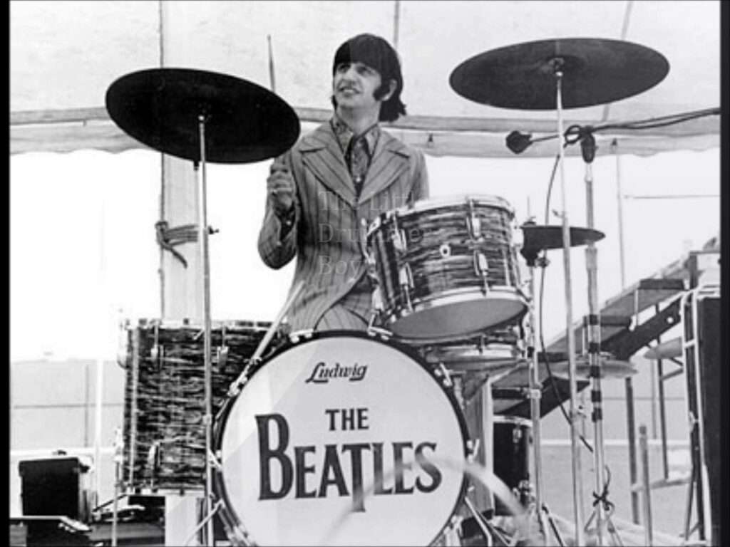 Ringo Starr am Schlagzeug